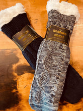 Load image into Gallery viewer, Reading Socks