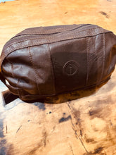 Load image into Gallery viewer, Leather Toiletries Dopp Bag
