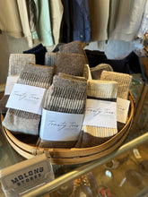 Load image into Gallery viewer, Toasty Toes socks for her
