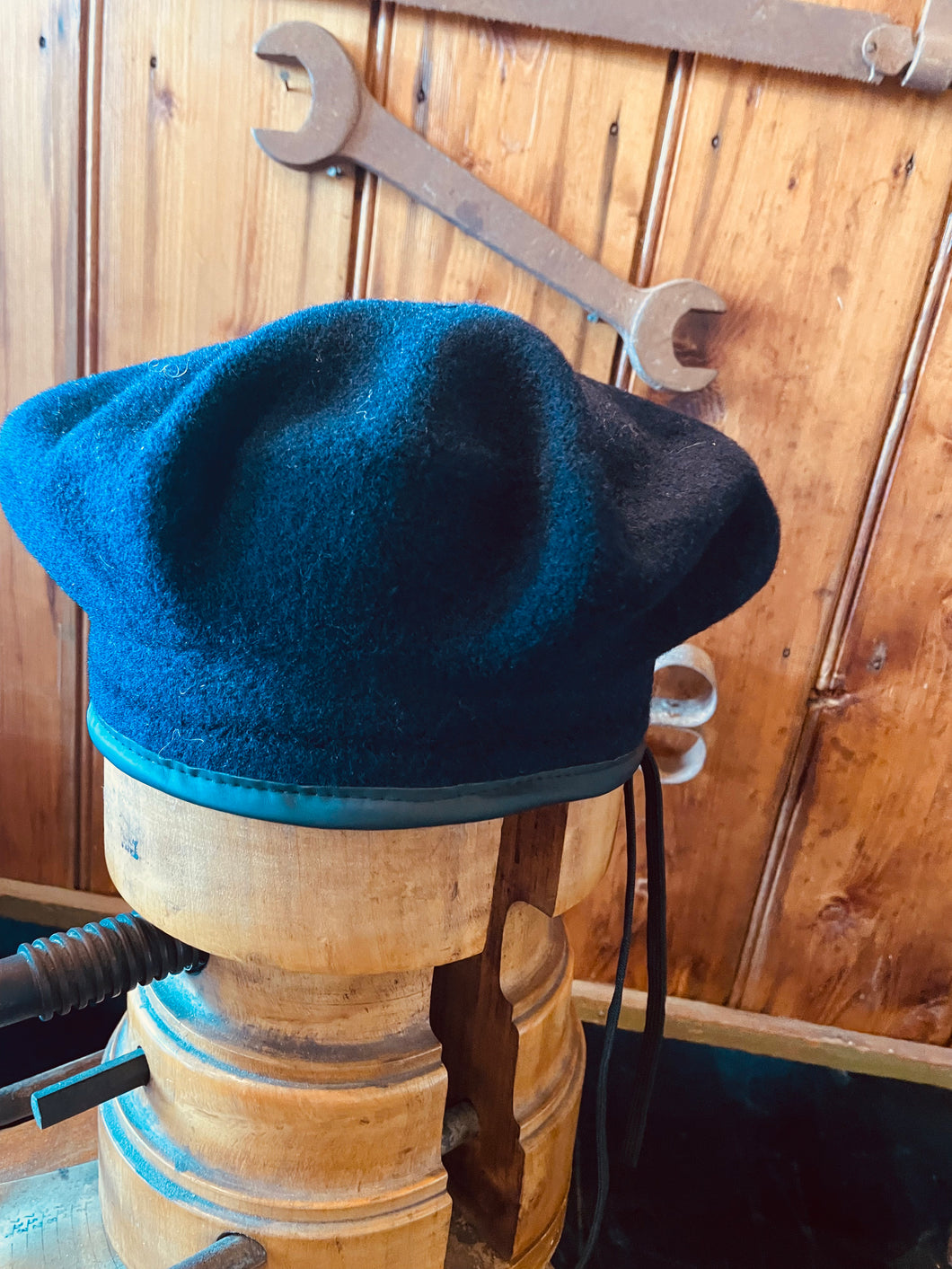 Beret Black and Navy