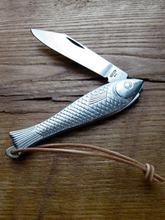 Load image into Gallery viewer, Mollyjogger - Fingerling Fish Knife
