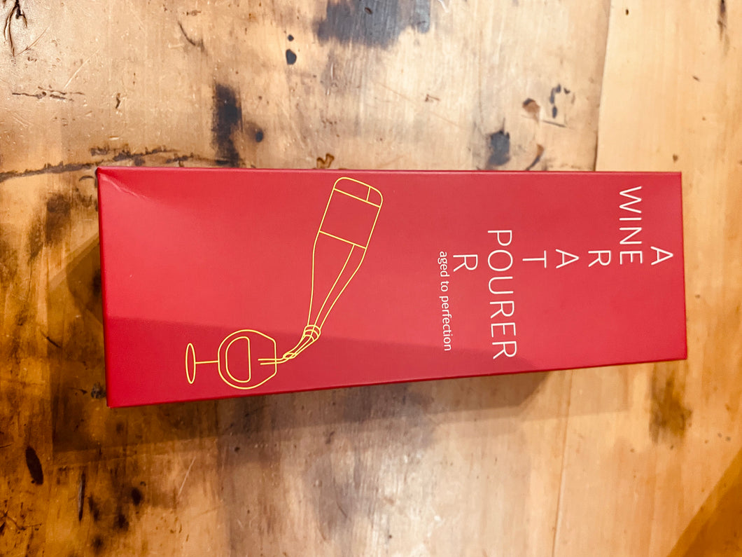 Wine Pourer