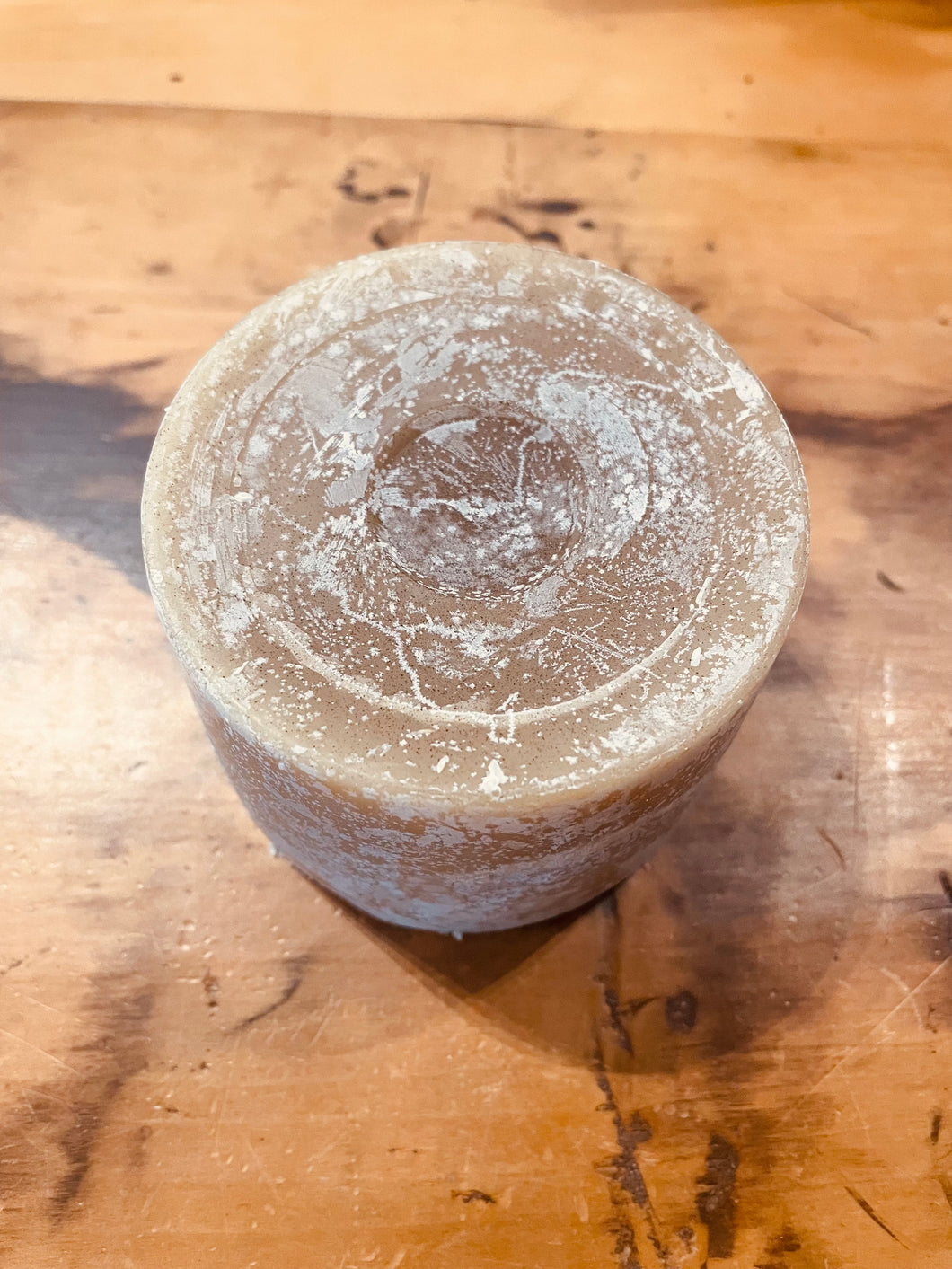 Beeswax Round